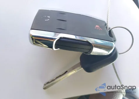 2016 Chevrolet Silverado 1500 2Lt из США, поврежденный, VIN 1GCVKREC8GZ101963